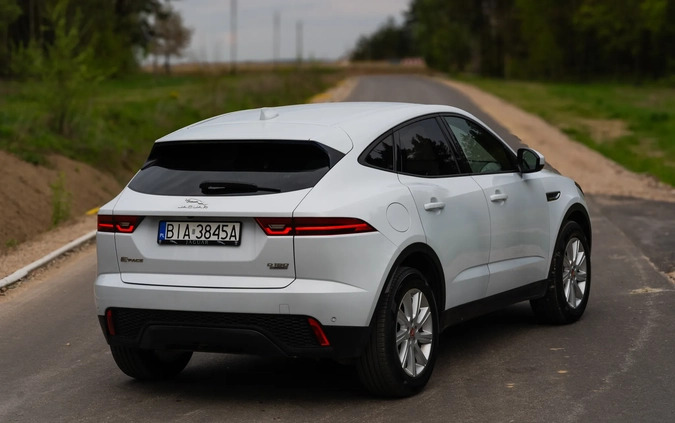 Jaguar E-Pace cena 93000 przebieg: 133000, rok produkcji 2018 z Białystok małe 436